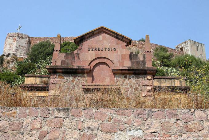 Bosa, Serbatoio monumento sotto il Castello Malaspina - Sardegna