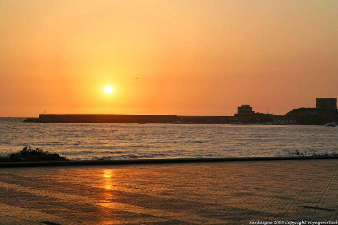 Bosa Marina, tramonto sulla Isola Rossa - Sardegna