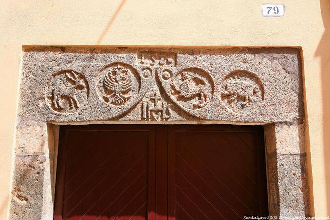 Bosa, via San Ignazio, segni cabalistici - Sardegna