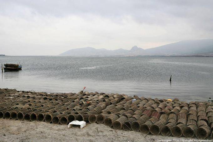 Marceddi, pesca in attesa armadietti - Sardegna