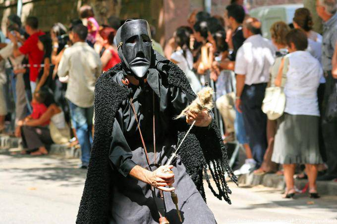 Nuoro, Festa del Redentore, minatori Barbagia, mini ruote - Sardegna