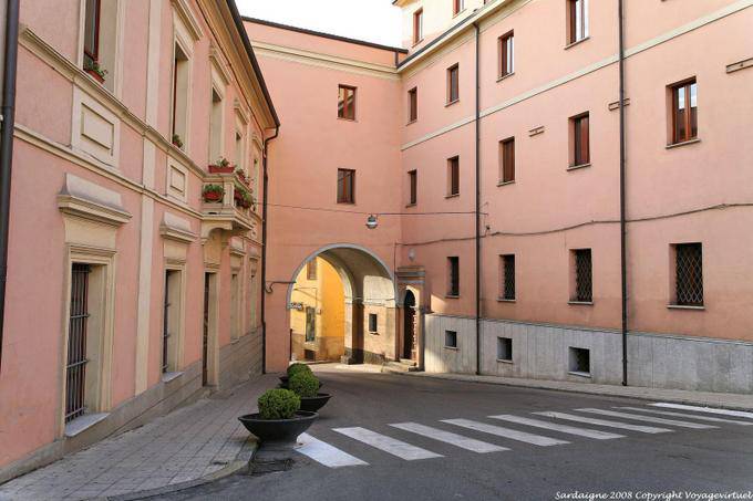 Nuoro Piazza Santa Maria - Sardegna