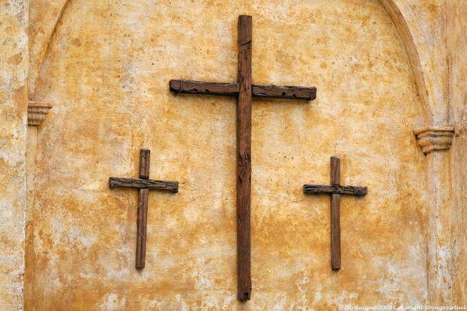 Orosei, Croce Chiesa Sas Animas, via Nazionale - Sardegna