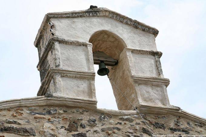 Orosei, città vecchia, e la chiesa di pietra campanile - Sardegna