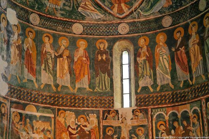 Basilica della Santissima Trinità di Saccargia, i dettagli dei dipinti del coro - Sardegna