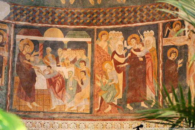 Basilica della Santissima Trinità di Saccargia, close-up su un dipinto del coro - Sardegna
