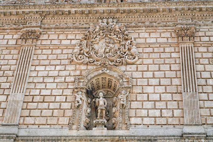 Statua di uno dei tre santi martiri di Torres, museo del Tesoro facciata, la Cattedrale di San Nicola, Sassari - Sardegna