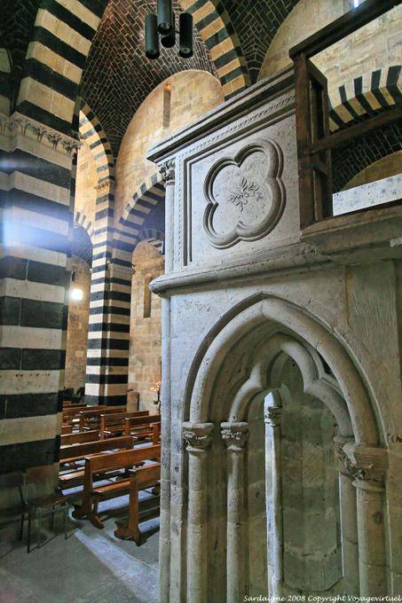 Thiesi, Chiesa di San Pietro di Sorres, interior design di vendita al dettaglio, Borutta - Sardegna