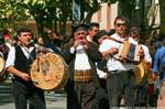 Nuoro, Festa del Redentore, Tamburinos Gavoi, giocatore tin whistle, Sardegna.