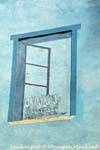 Orgosolo, la finestra trompe l'oeil, murales, Sardegna.