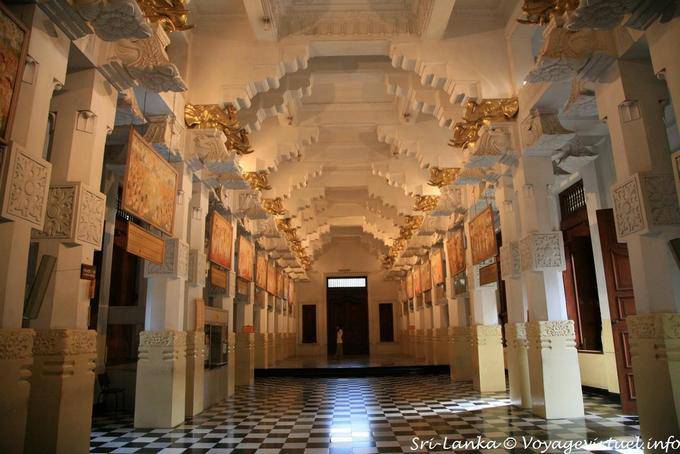 Architettura del nuovo tempio della reliquia del dente, Dalada Maligawa, Kandy - Ceylon Sri Lanka