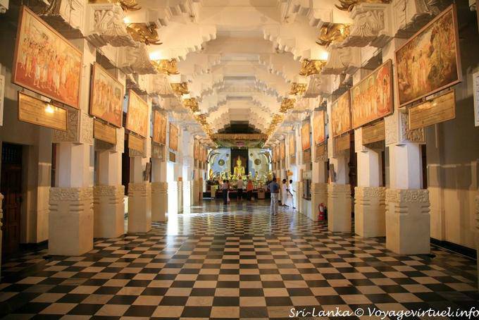 Panorama sul lato interno del nuovo tempio Dalada, Kandy - Ceylon Sri Lanka