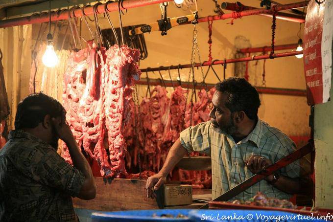 Al macellaio al mercato di Nuwara Eliya - Ceylon Sri Lanka