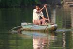 Navigazione sul fiume Bentota, Ceylon Sri Lanka.