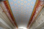Soffitto dipinto Vahalkada Maha, ingresso principale, Tempio della Reliquia del dente, Kandy, Ceylon Sri Lanka.