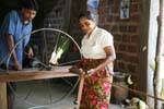 Manufacturing corda con fibre di cocco, Nalanda, Ceylon Sri Lanka.