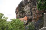 Vista parete a specchio lungo la scogliera, Sigiriya, Ceylon Sri Lanka.