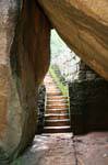 Boulder arco (arco di pietra), Sigiriya, Ceylon Sri Lanka.