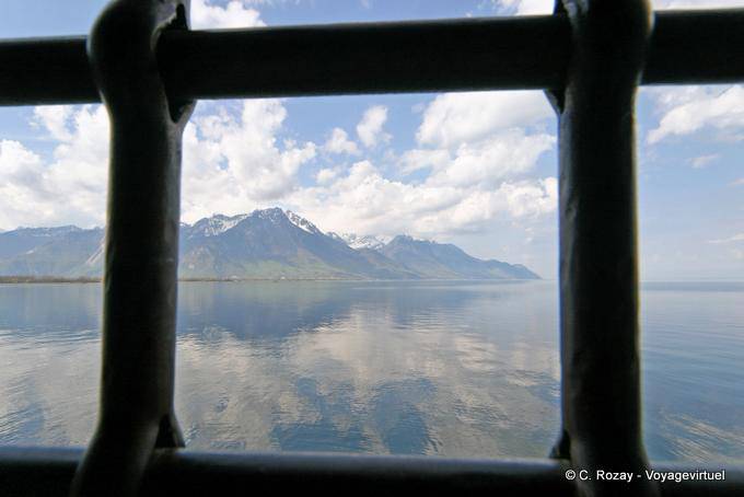 Vista del Lago di Ginevra, Castello di Chillon, Montreux - La Svizzera