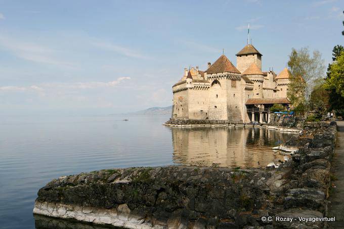 Veduta del Castello di Chillon sito - La Svizzera