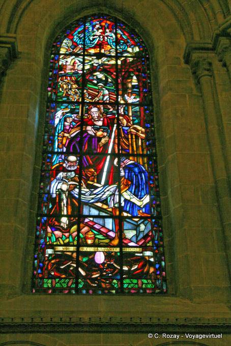 Sepoltura di Gesù, una vetrata del Notre-Dame de Lausanne - La Svizzera
