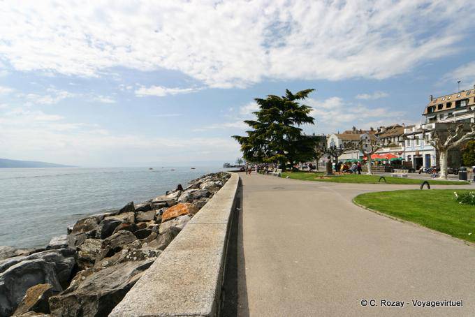 Prospettiva sul lungolago, Vevey - La Svizzera