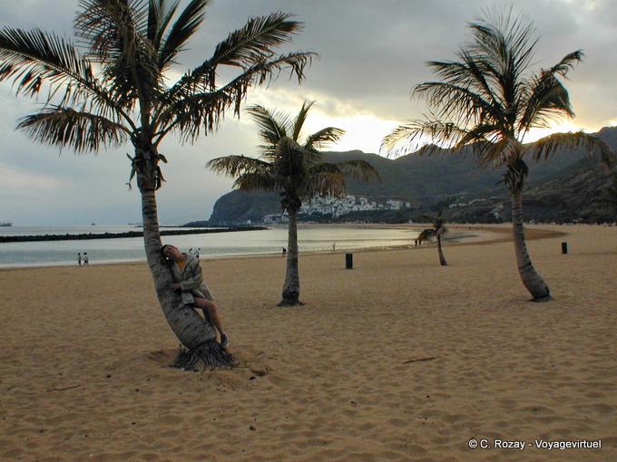 La spiaggia di Las Teresitas, Tenerife
