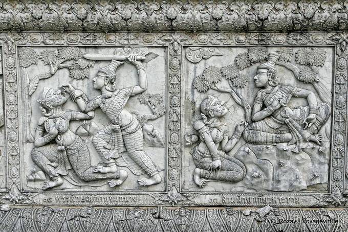 Dettaglio di bassorilievo, Wat Choeng Phanan, Ayutthaya - La Tailandia