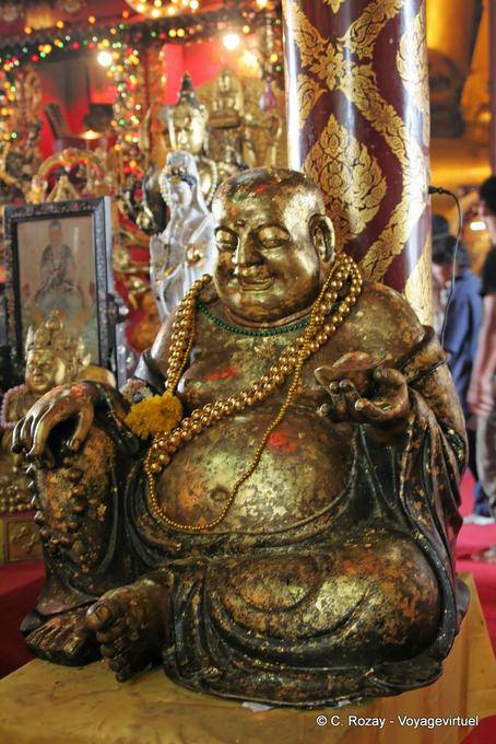 Grand Chinese Buddha, Wat Choeng Phanan, Ayutthaya - La Tailandia