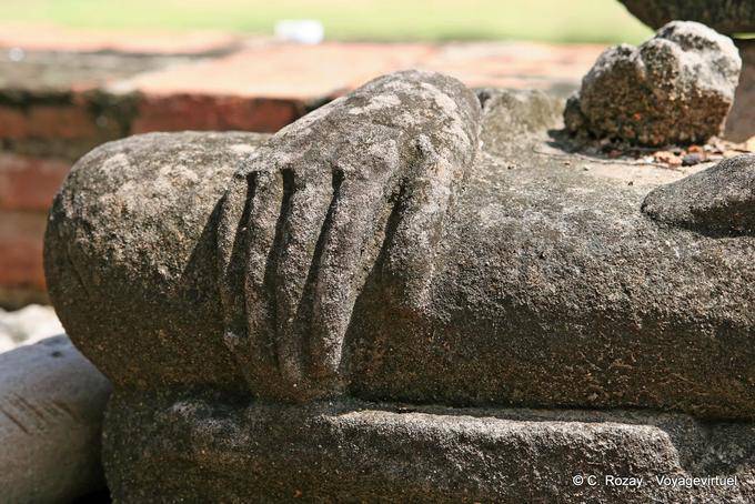 Pietra principale, Wat Raj Burana, Ayutthaya - La Tailandia