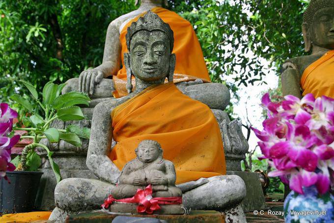 Trittico buddista, Wat Yai Chai Mongkol, Ayutthaya - La Tailandia