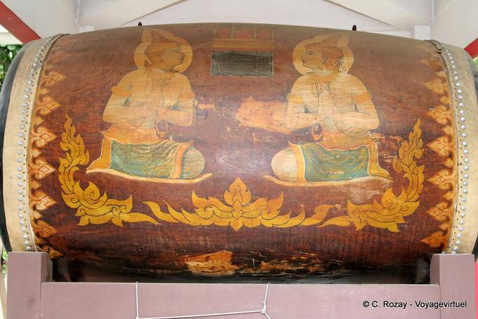 Pittura sul tamburo del tempio Wat Yai Chai Mongkol, Ayutthaya - La Tailandia