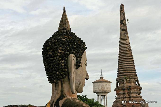 Forme comiche, Wat Yai Chai Mongkol, Ayutthaya - La Tailandia