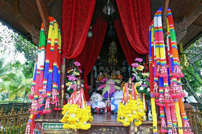Chapelle aux NATs, Wat Yai Chai Mongkol, Ayutthaya - La Tailandia