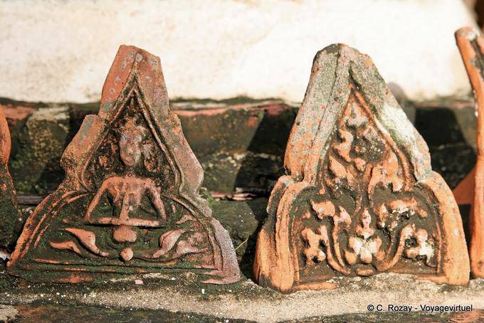 Dettaglio decorativo, Wat Yai Chai Mongkol, Ayutthaya - La Tailandia