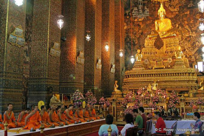 Cerimonia buddista, Wat Pho, Bangkok - La Tailandia