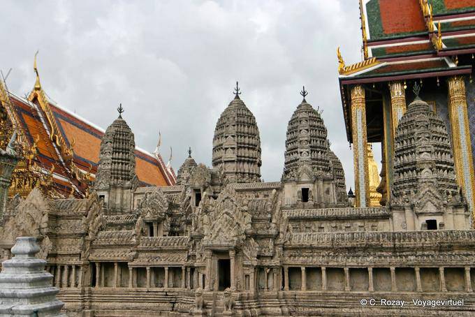Una replica di Angkor Wat Wat Phra Kaew, Bangkok - La Tailandia
