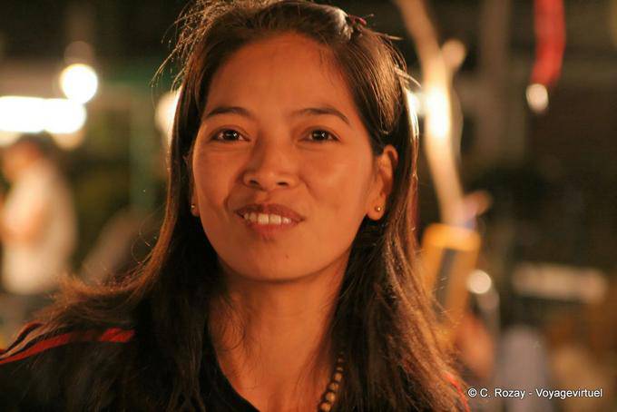 Sorridente donna Chiang Mai - La Tailandia