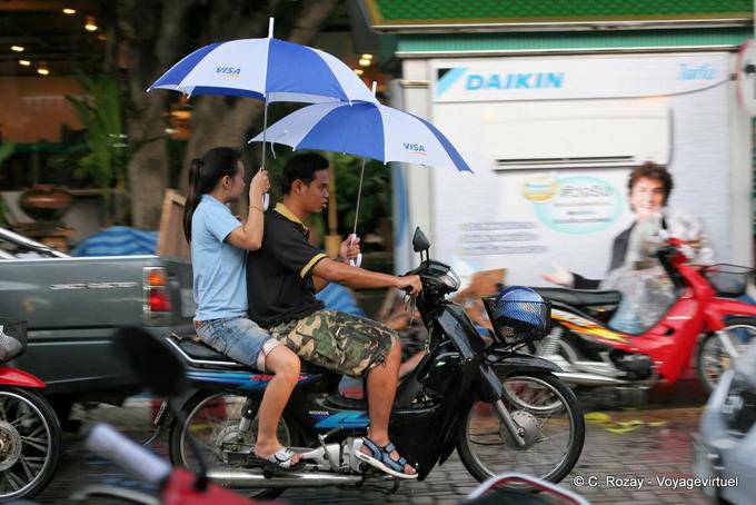 Ombrelli moto, Chiang Mai - La Tailandia