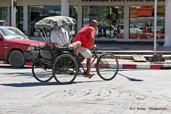Taxi scooter, Chiang Mai - La Tailandia