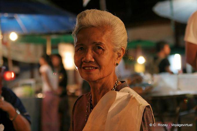 Signora tailandese, Chiang Mai - La Tailandia