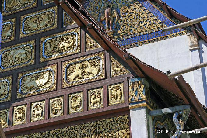 Focus sulla decorazione di Wat Chedi Luang, Chiang Mai Tempio - La Tailandia