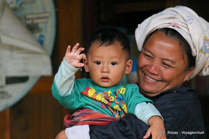 Ciao bambino thailandese, Chiang Mai - La Tailandia