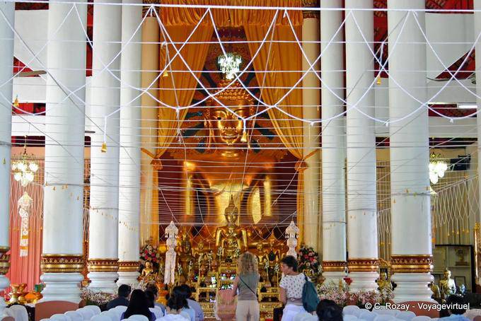 Grande Buddha Viharn Luang, il Wat Phra Singh, Chiang Mai - La Tailandia