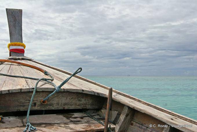Long Tail di prua, Koh Phi Phi - La Tailandia