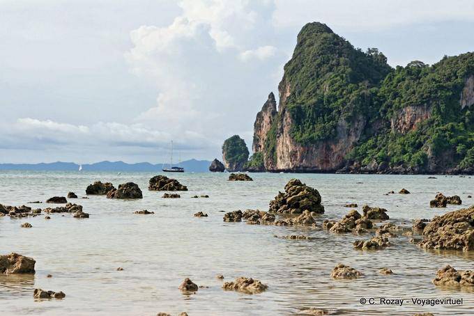 Trappole navigazione, Koh Phi Phi - La Tailandia