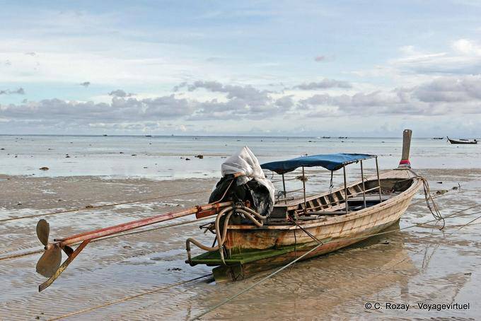 Lunga coda con la bassa marea, Koh Phi Phi - La Tailandia
