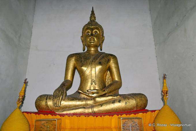 Una cappella buddista nuda, Phitsanulok - La Tailandia