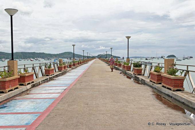 Ponton Chalong, Phuket - La Tailandia