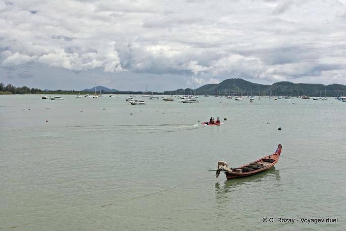 Vista sul Chalong Bay, Phuket - La Tailandia